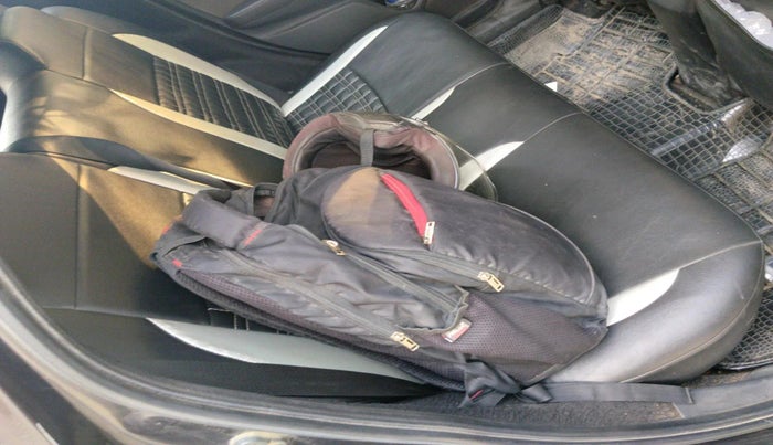 2018 Honda WR-V 1.5L I-DTEC VX MT, Diesel, Manual, 1,16,017 km, interior