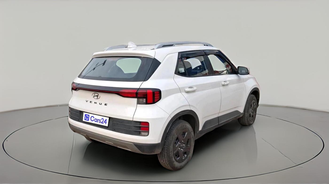 2025 Hyundai VENUE S PLUS 1.5 CRDI, Diesel, Manual, 8,337 km, exterior