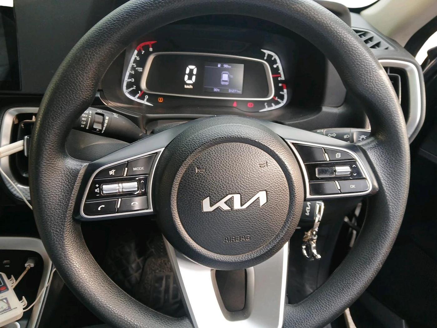 2022 KIA SONET HTK 1.2, Petrol, Manual, 31,271 km, interior