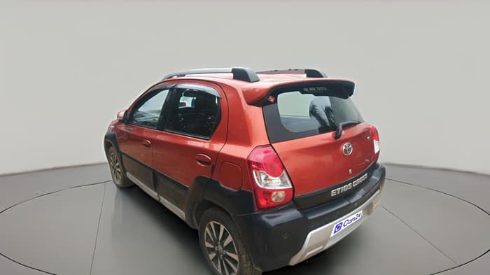 2015 Toyota Etios CROSS 1.2 G, Petrol, Manual, 70,131 km, exterior