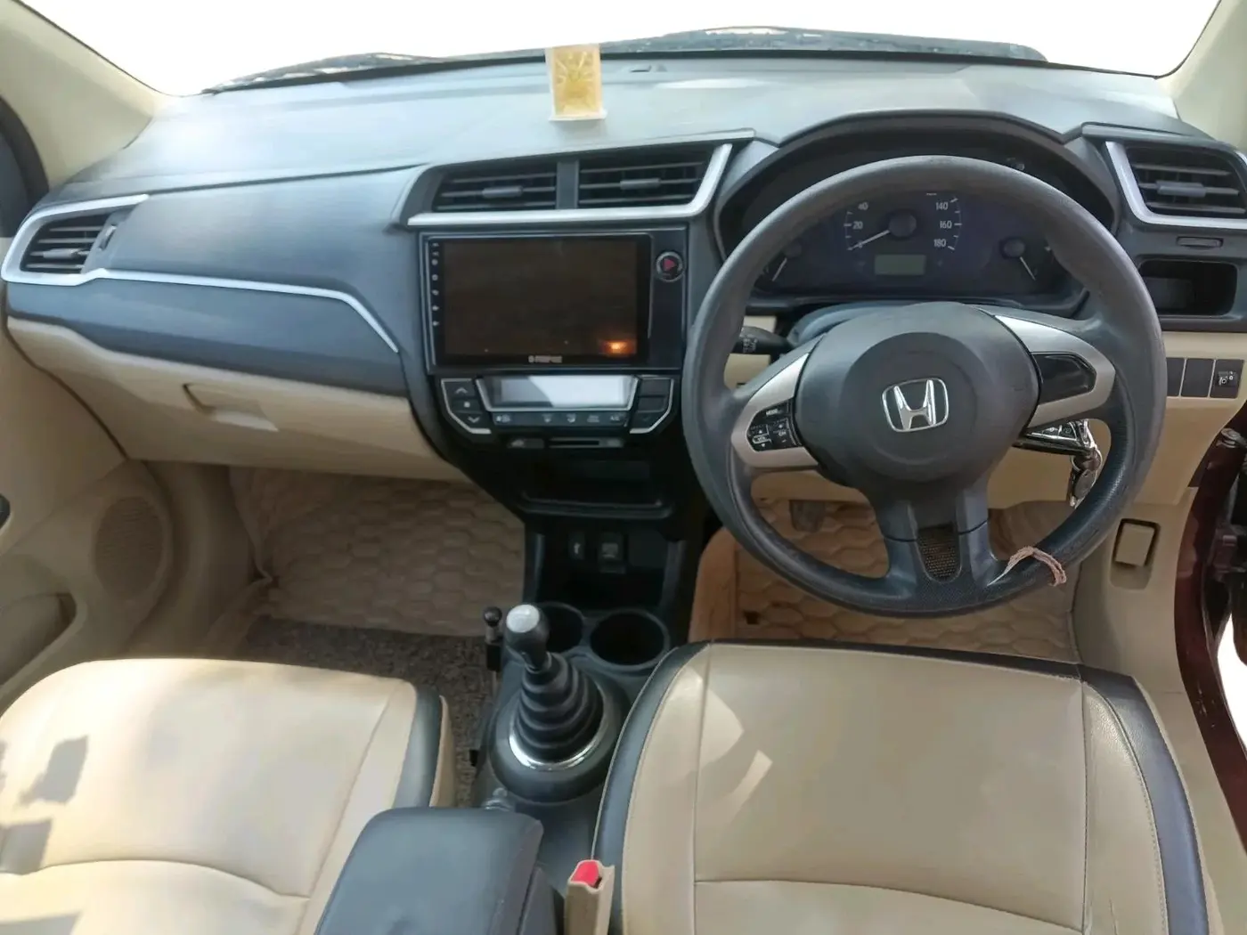 2016 Honda Amaze 1.2L I-VTEC S, Petrol, Manual, 77,020 km, interior