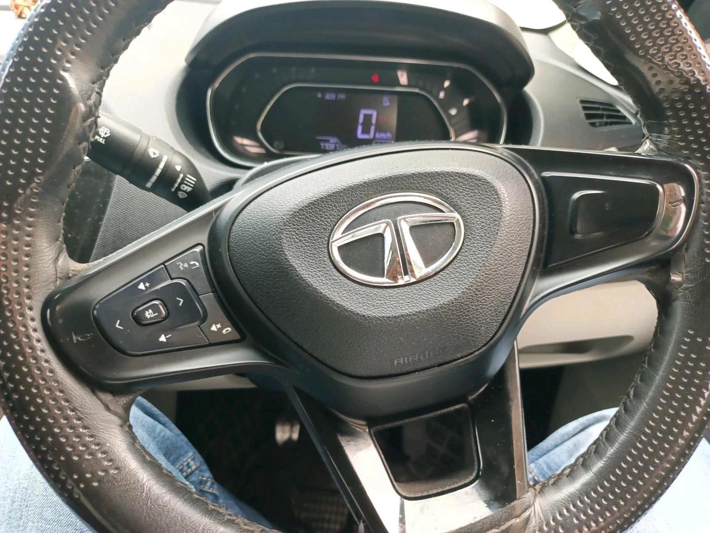 2023 Tata TIGOR XZ CNG, CNG, Manual, 77,087 km, interior