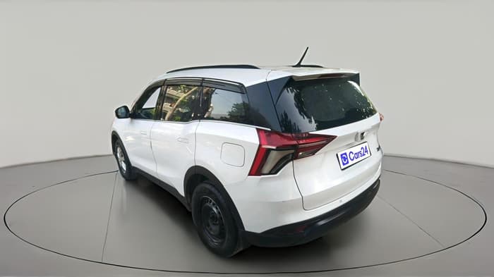2022 Mahindra XUV700 MX D MT 5 STR, Diesel, Manual, 61,562 km, exterior
