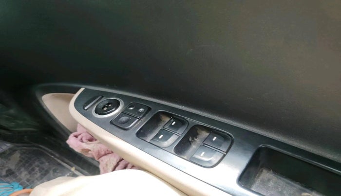 2015 Hyundai Grand i10 ASTA (O) 1.2 KAPPA VTVT, CNG, Manual, 1,41,503 km, interior