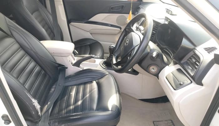 2019 Mahindra XUV300 W4 1.5 DIESEL, Diesel, Manual, 87,501 km, interior