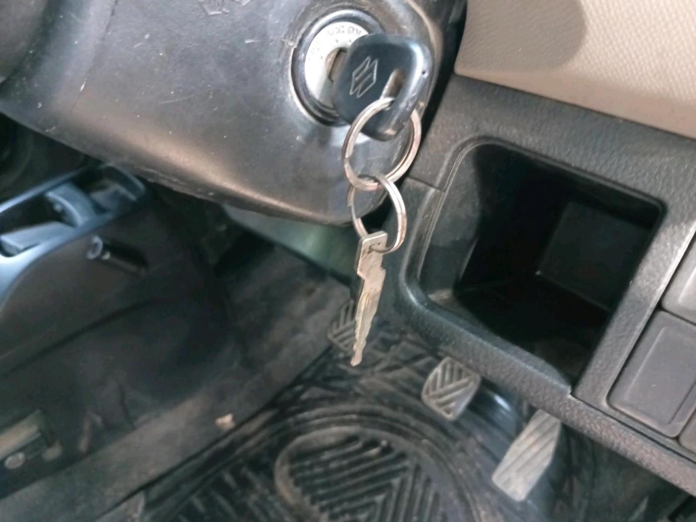 2013 Maruti Wagon R 1.0 LXI CNG, CNG, Manual, 90,279 km, interior