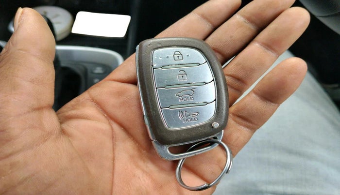 2019 Hyundai VENUE SX PLUS 1.0 TURBO DCT, Petrol, Automatic, 63,629 km, interior