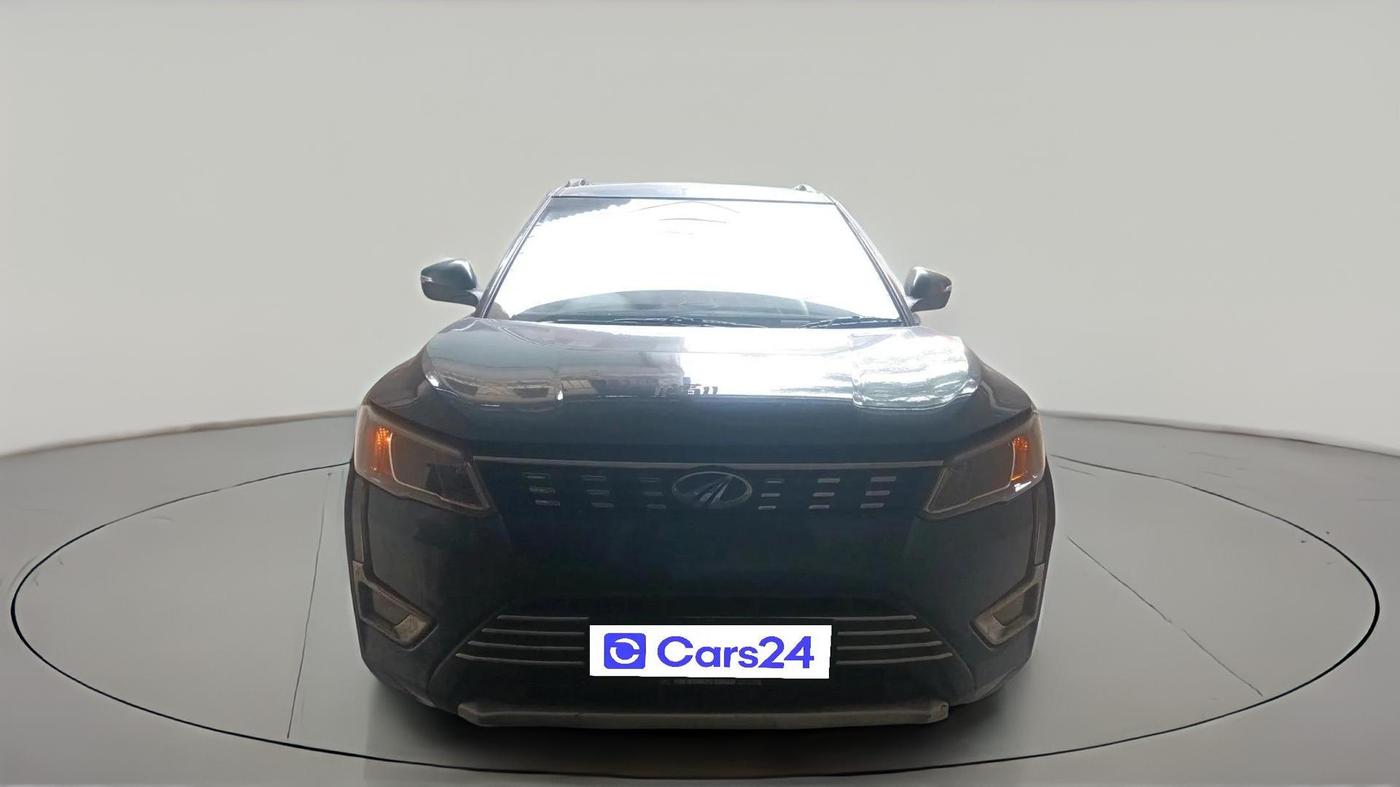 2021 Mahindra XUV300 W8 1.2 PETROL, Petrol, Manual, 44,087 km, exterior