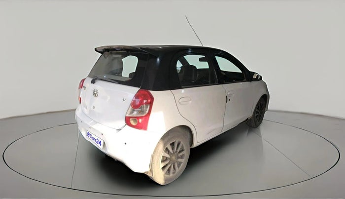 2017 Toyota Etios Liva V, Petrol, Manual, 98,250 km, exterior