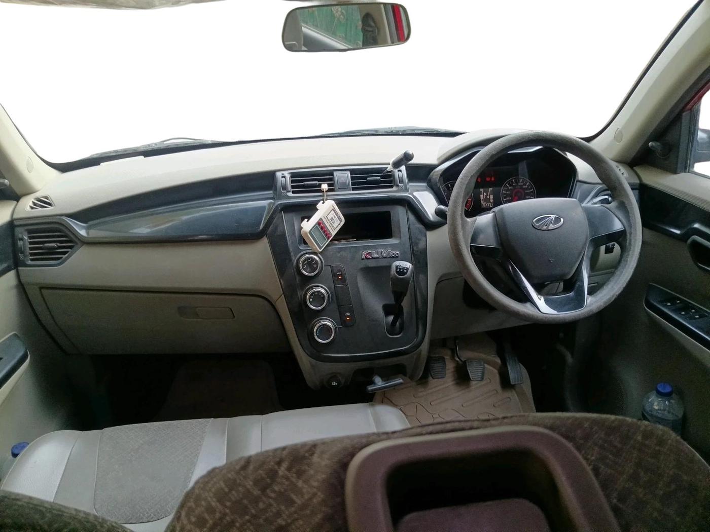 2016 Mahindra Kuv100 K4 D 6 STR, Diesel, Manual, 61,771 km, interior