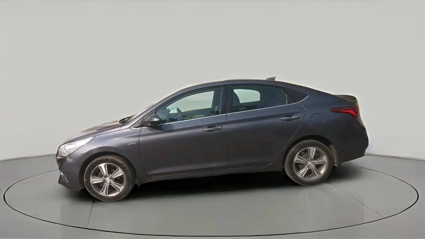 2017 Hyundai Verna 1.6 VTVT SX (O) AT, Petrol, Automatic, 80,000 km, exterior