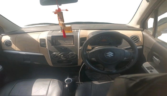 2017 Maruti Wagon R 1.0 LXI CNG, CNG, Manual, 1,19,102 km, interior