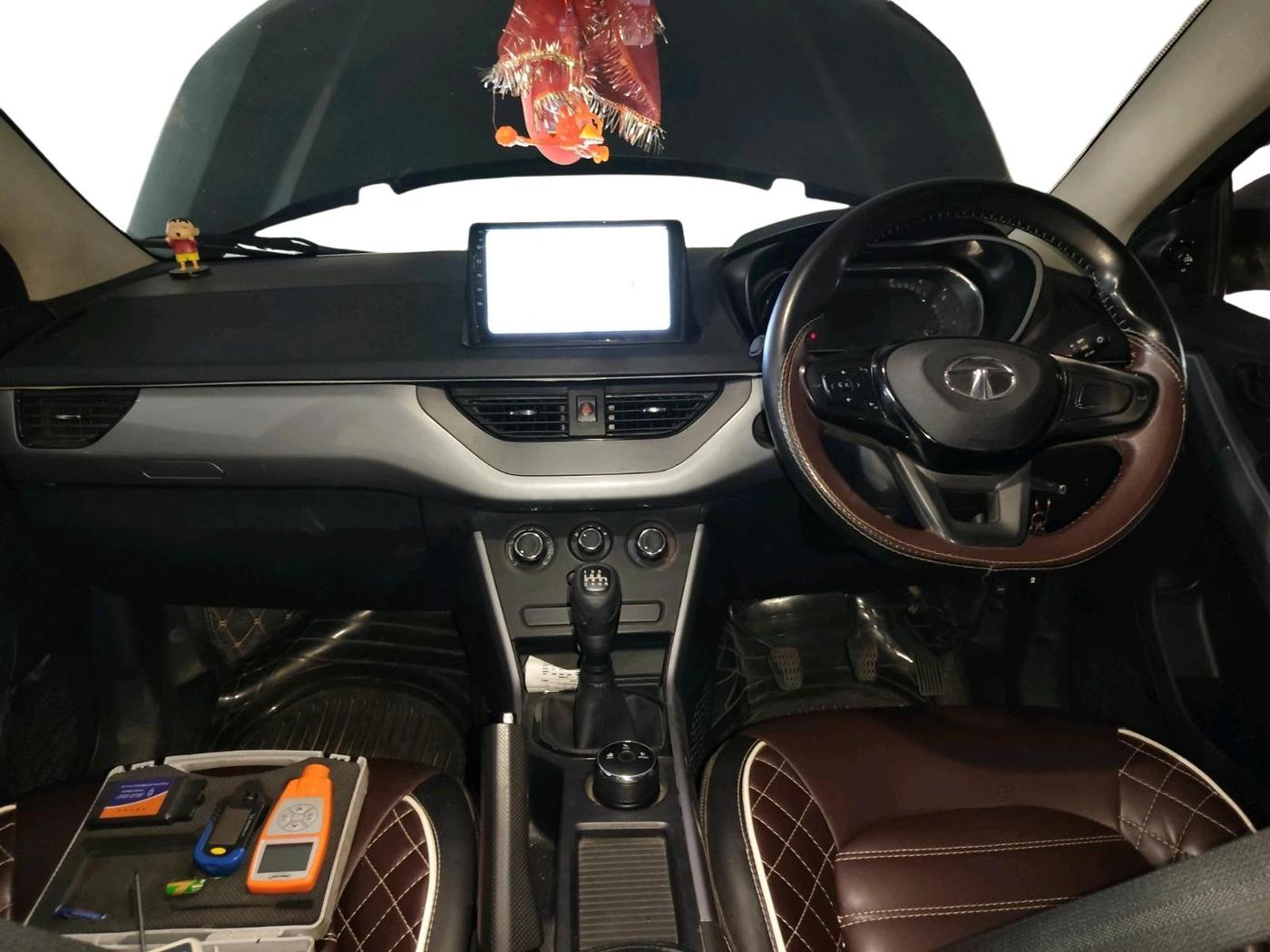 2020 Tata NEXON XE PETROL, Petrol, Manual, 42,443 km, interior