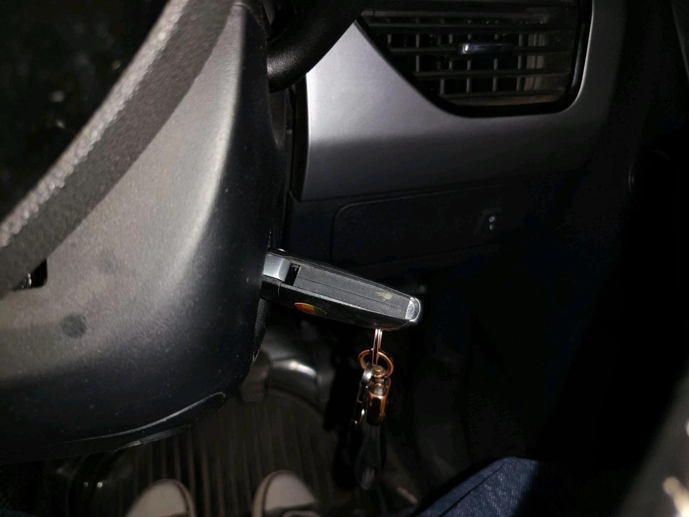 2020 Tata NEXON XE PETROL, Petrol, Manual, 42,443 km, interior