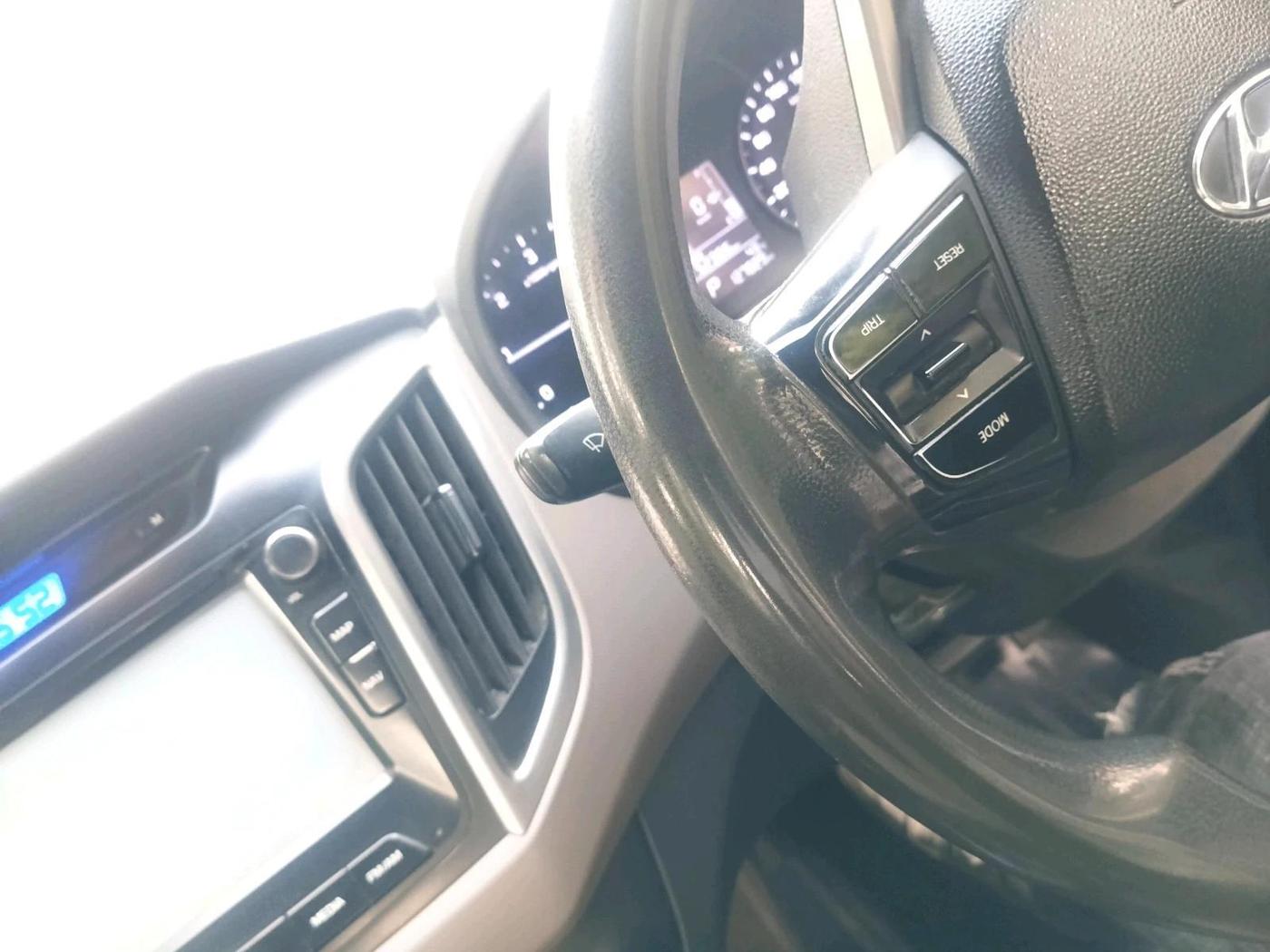 2016 Hyundai Creta S PLUS 1.6 AT DIESEL, Diesel, Automatic, 1,27,829 km, interior