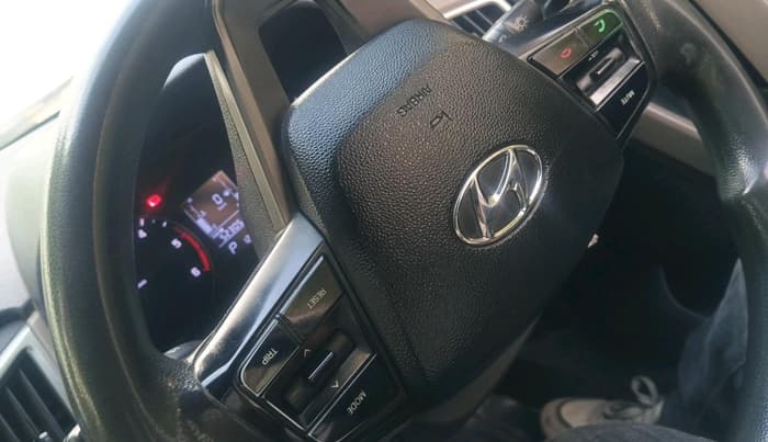 2016 Hyundai Creta S PLUS 1.6 AT DIESEL, Diesel, Automatic, 1,27,829 km, interior