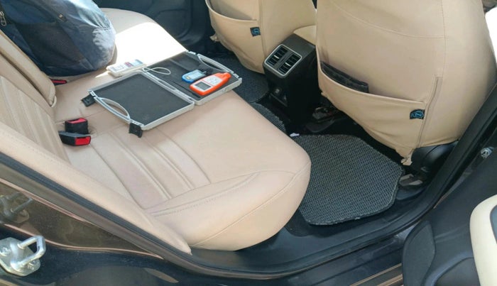 2022 Honda City 1.5L I-VTEC VX, Petrol, Manual, 80,043 km, interior