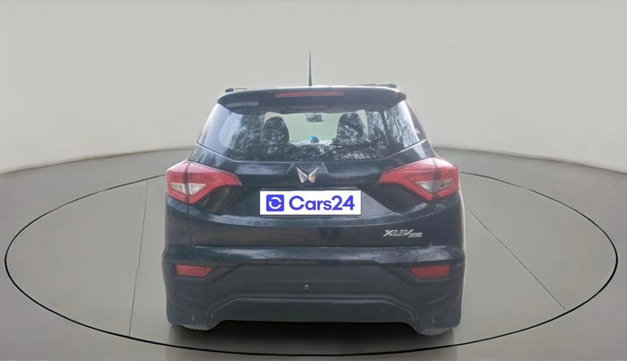 2022 Mahindra XUV300 W6 1.2 PETROL, Petrol, Manual, 62,463 km, exterior