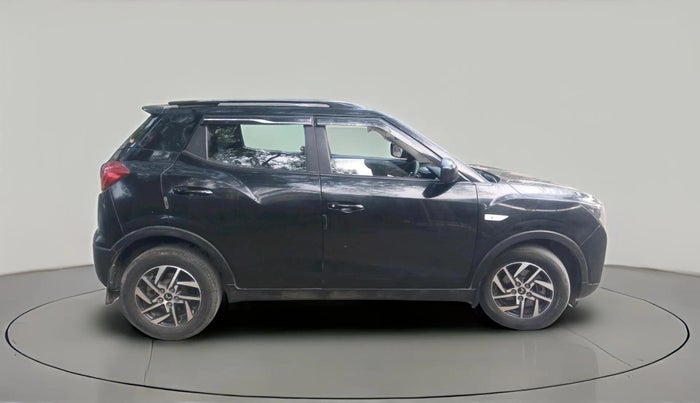 2022 Mahindra XUV300 W6 1.2 PETROL, Petrol, Manual, 62,463 km, exterior