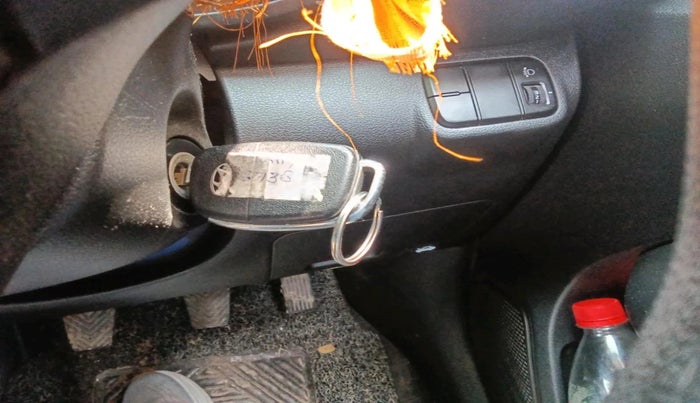 2022 Hyundai VENUE S 1.2, Petrol, Manual, 60,335 km, interior