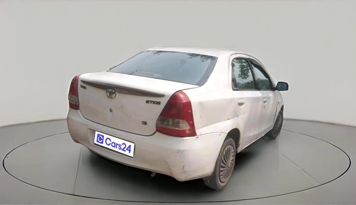 2011 Toyota Etios G, CNG, Manual, 1,17,668 km, exterior