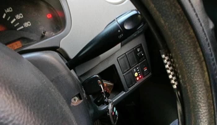 2012 Maruti Wagon R 1.0 LXI CNG, CNG, Manual, 1,03,767 km, interior