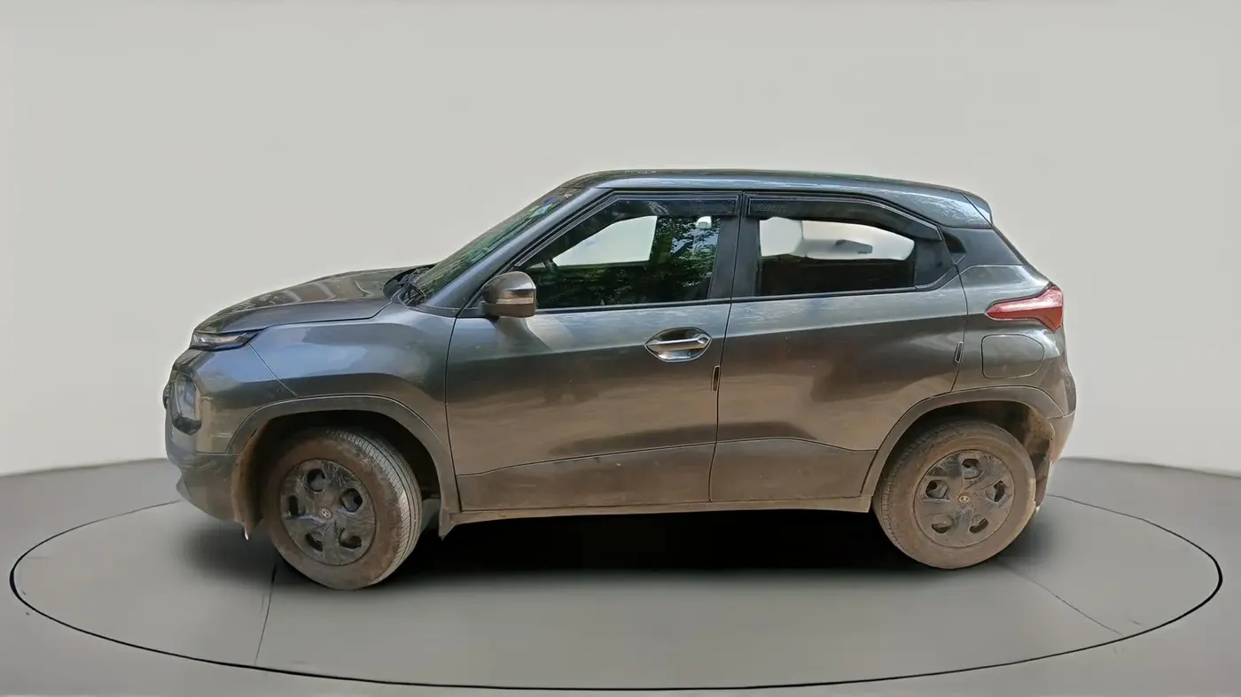 2024 Tata PUNCH ADVENTURE RHYTHM CNG, CNG, Manual, 33,589 km, exterior