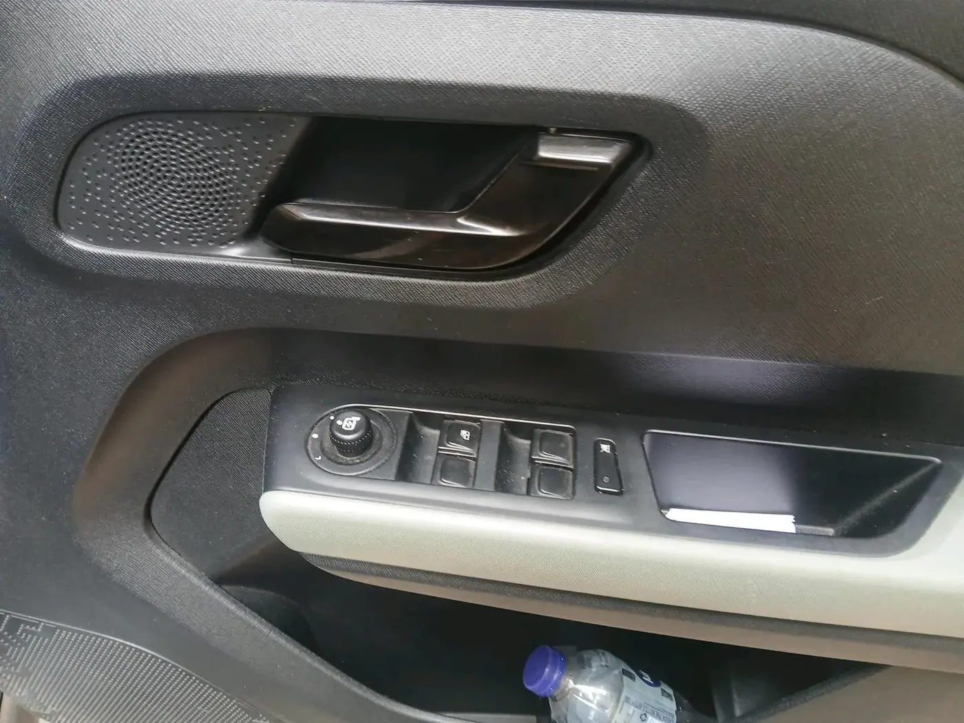 2024 Tata PUNCH ADVENTURE RHYTHM CNG, CNG, Manual, 33,589 km, interior