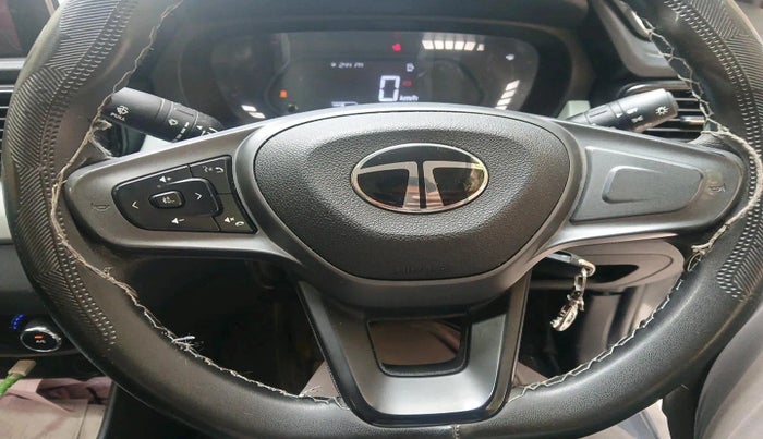 2024 Tata PUNCH ADVENTURE RHYTHM CNG, CNG, Manual, 33,589 km, interior