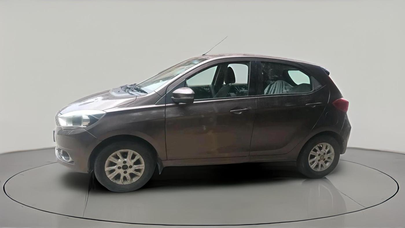 2016 Tata Tiago XZ PETROL, Petrol, Manual, 1,26,582 km, exterior