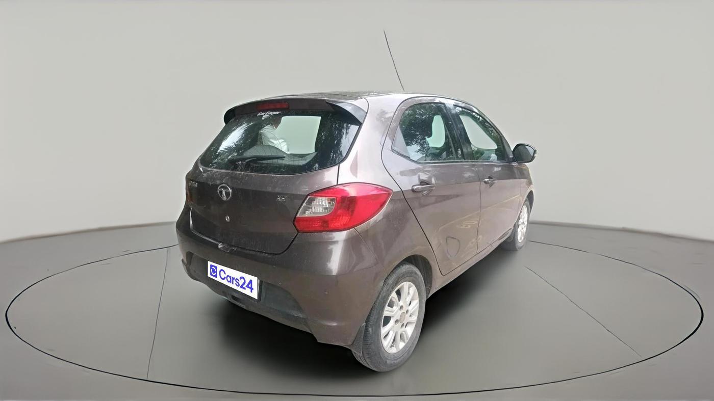 2016 Tata Tiago XZ PETROL, Petrol, Manual, 1,26,582 km, exterior