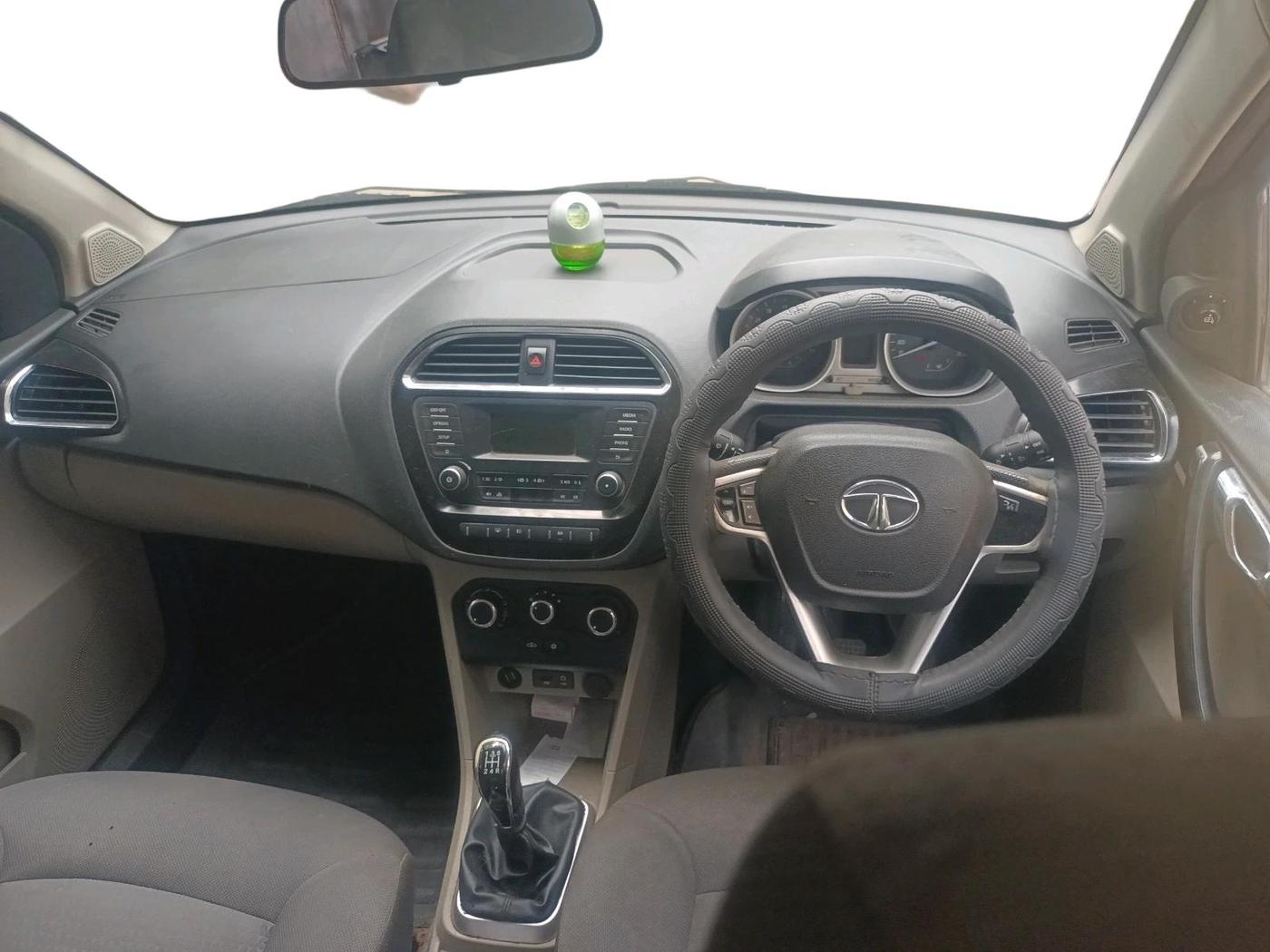 2016 Tata Tiago XZ PETROL, Petrol, Manual, 1,26,582 km, interior