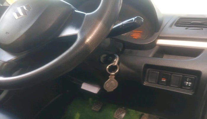 2015 Maruti Swift LXI, Petrol, Manual, 89,424 km, interior