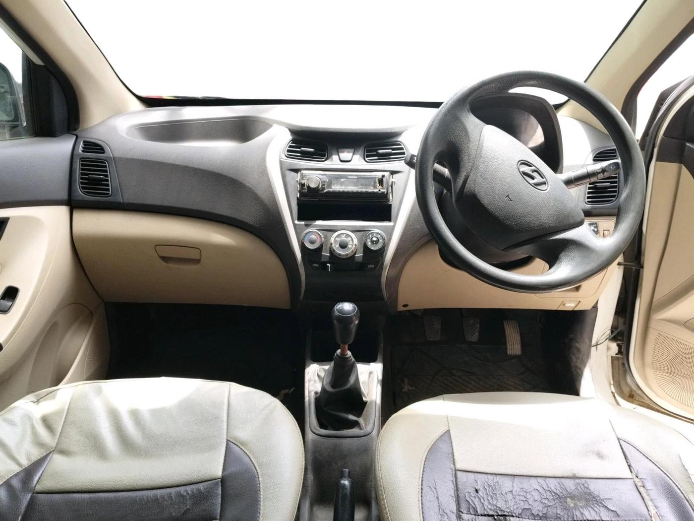 2016 Hyundai Eon ERA +, CNG, Manual, 97,201 km, interior
