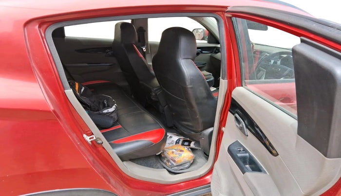 2016 Mahindra Kuv100 K8 D 6 STR, Diesel, Manual, 59,056 km, interior