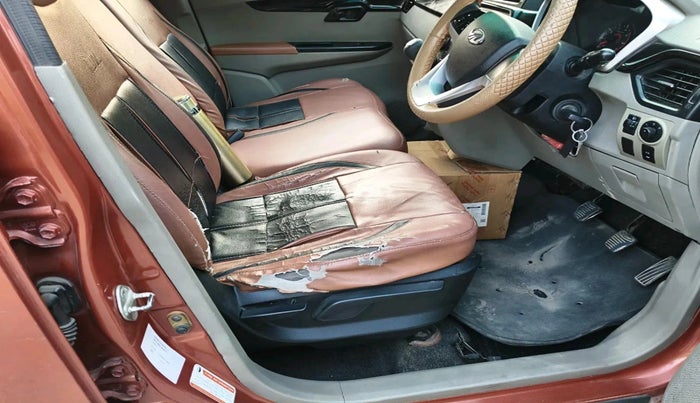 2016 Mahindra Kuv100 K8 6 STR, Petrol, Manual, 89,672 km, interior