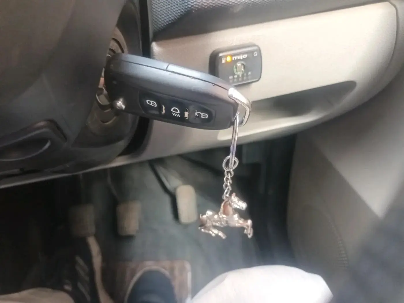 2016 Tata Tiago XT PETROL, CNG, Manual, 93,334 km, interior