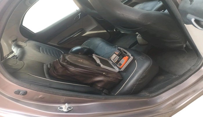 2016 Tata Tiago XT PETROL, CNG, Manual, 93,334 km, interior