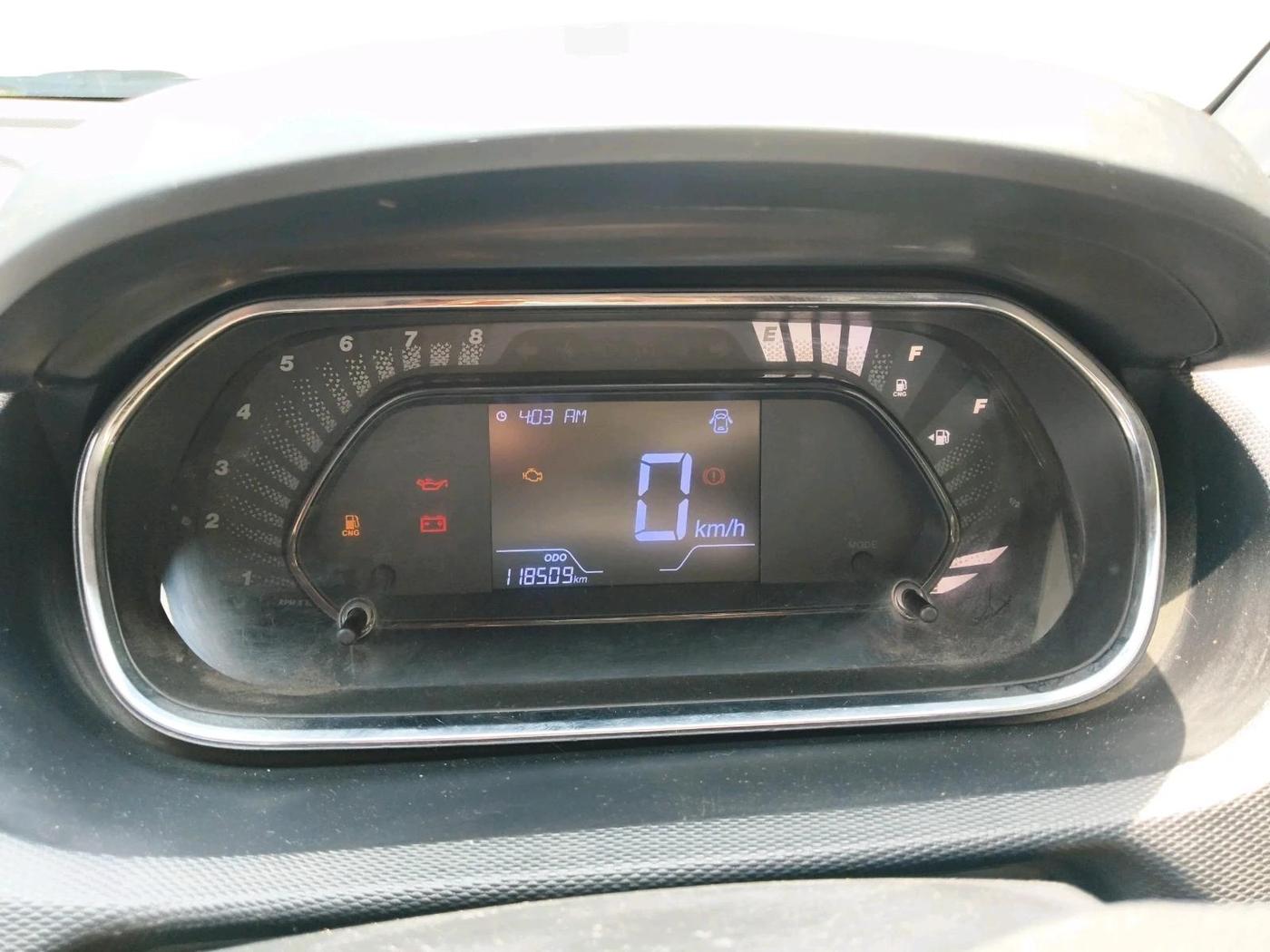 2022 Tata Tiago XT CNG, CNG, Manual, 1,18,509 km, interior