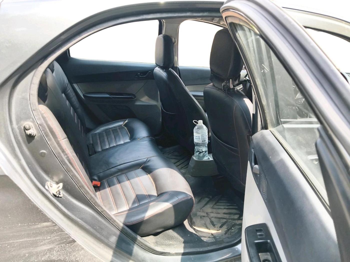 2022 Tata Tiago XT CNG, CNG, Manual, 1,18,509 km, interior
