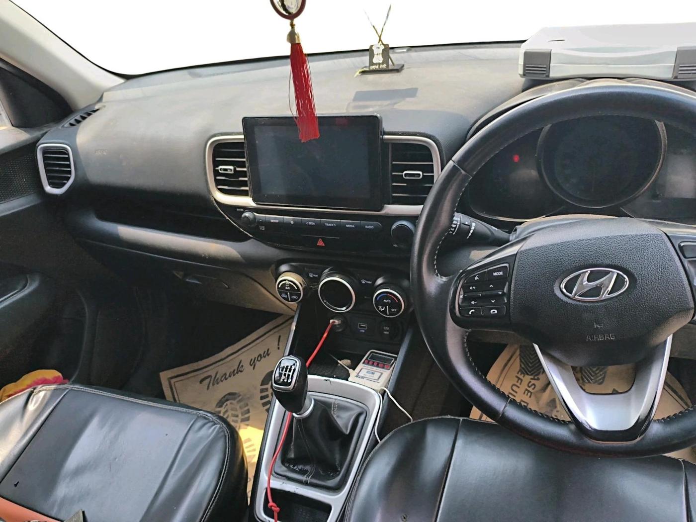2021 Hyundai VENUE SX 1.0 TURBO, Petrol, Manual, 61,332 km, interior