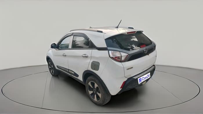 2019 Tata NEXON XM PETROL, CNG, Manual, 1,76,946 km, exterior