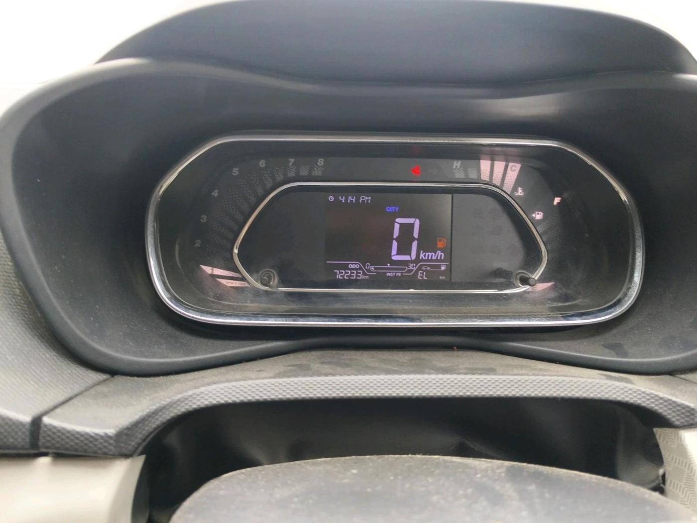 2022 Tata NEXON XZ PLUS PETROL, Petrol, Manual, 72,233 km, interior