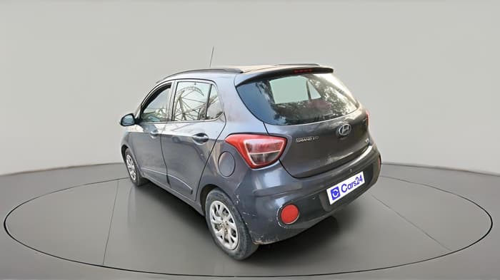 2017 Hyundai Grand i10 SPORTZ 1.2 KAPPA VTVT, CNG, Manual, 1,14,630 km, exterior