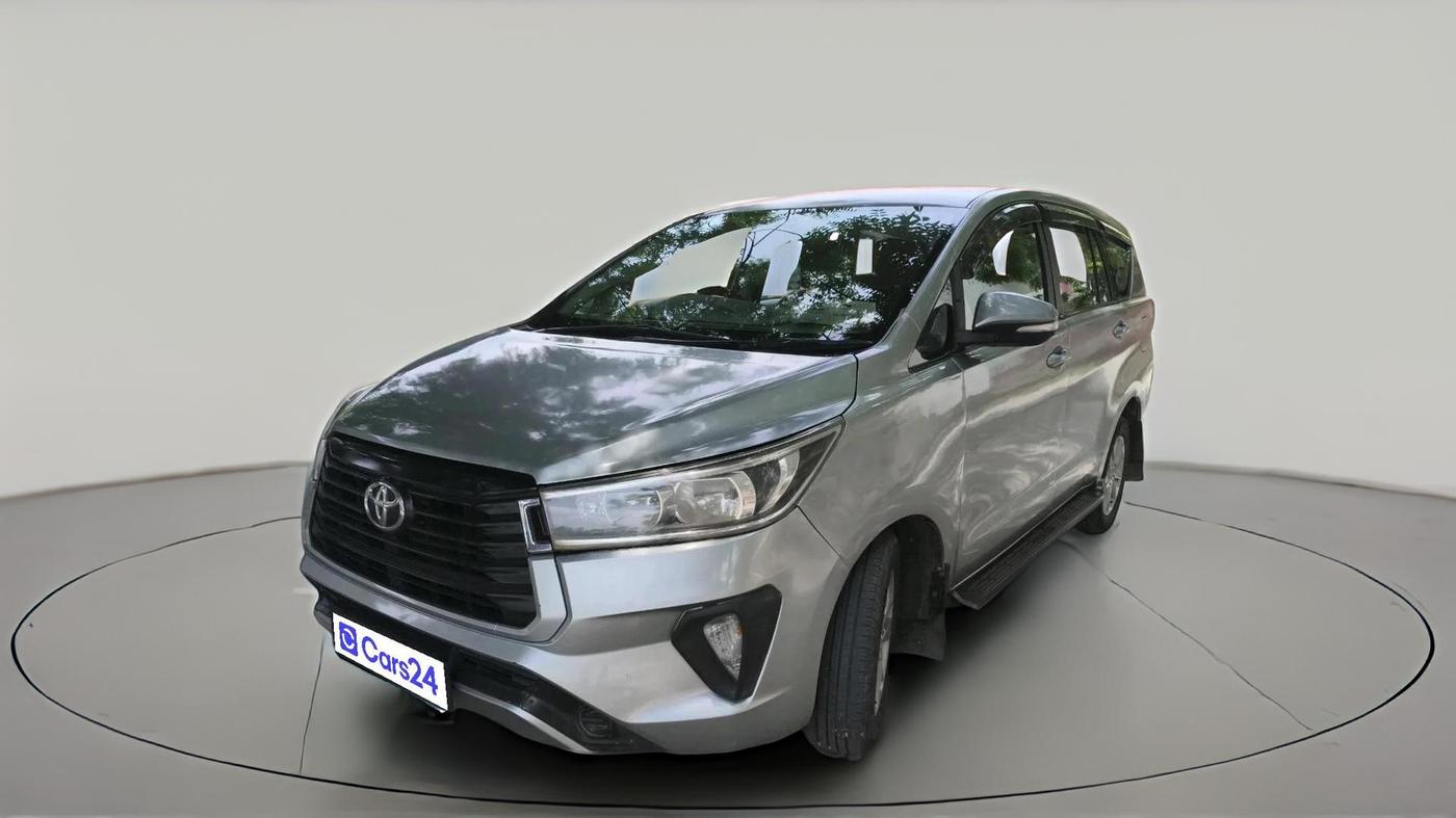 2017 Toyota Innova Crysta 2.4 G 7 STR, Diesel, Manual, 86,465 km, exterior