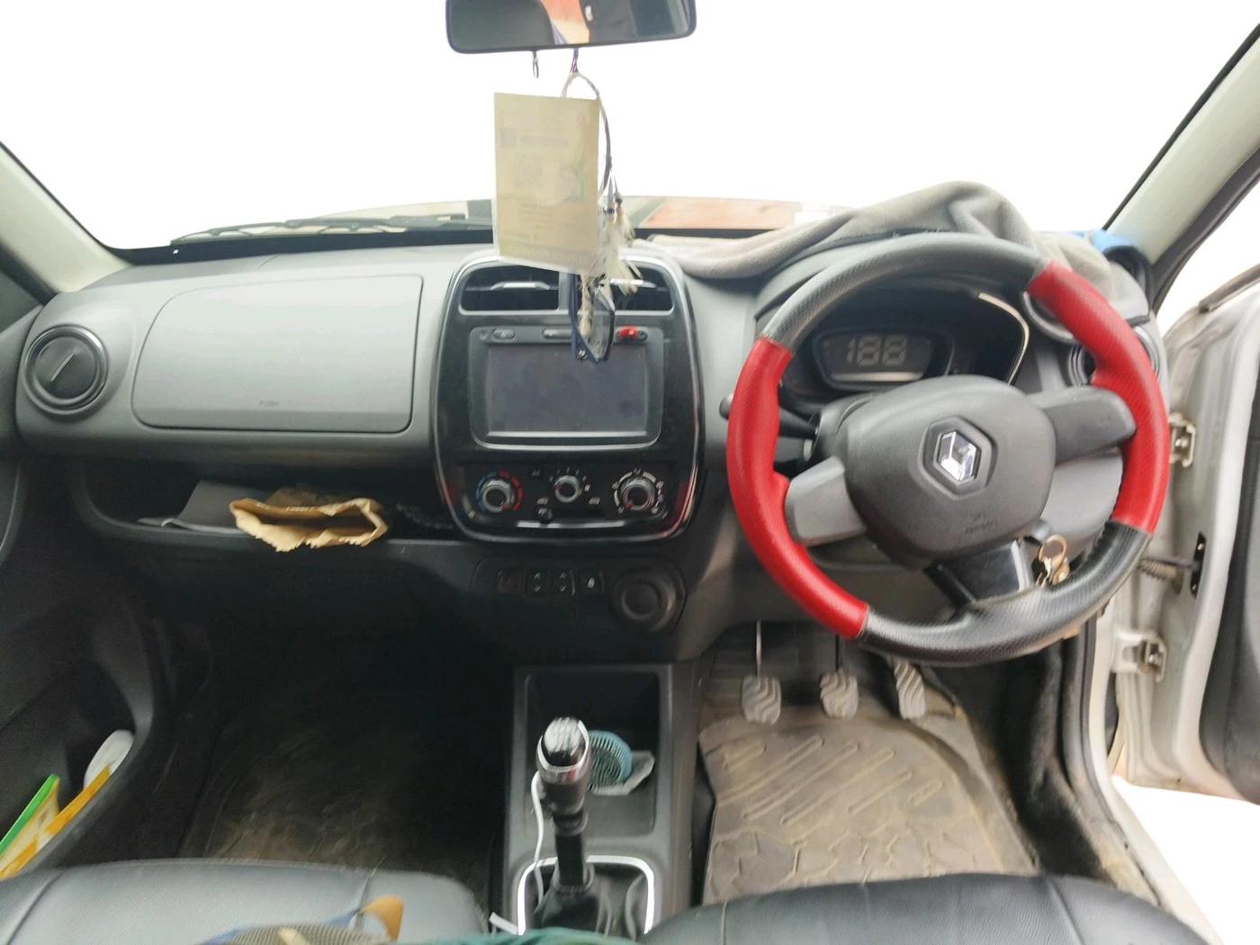 2018 Renault Kwid RXT 0.8 (O), Petrol, Manual, 62,588 km, interior