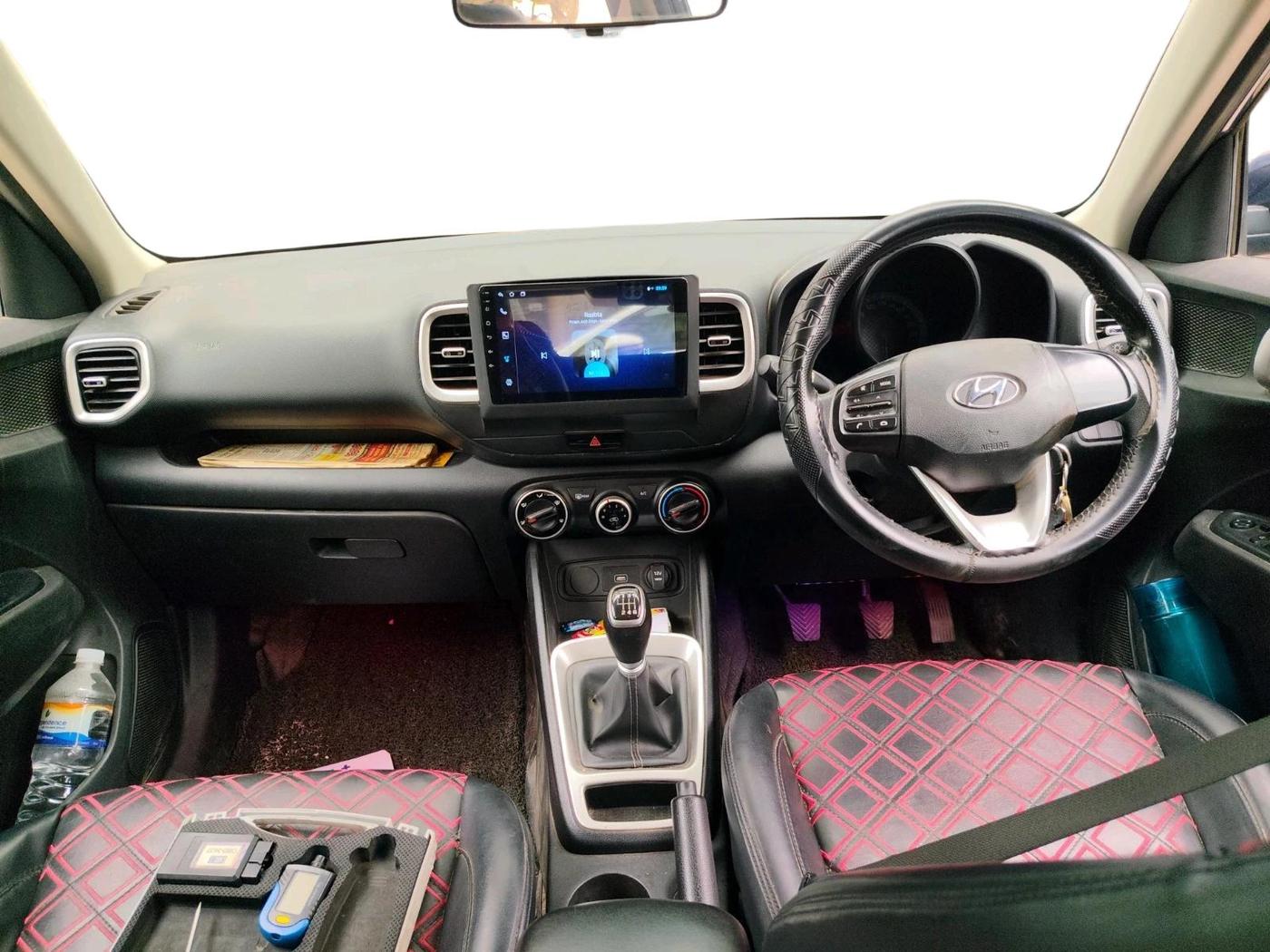2020 Hyundai VENUE S 1.5 CRDI, Diesel, Manual, 67,271 km, interior