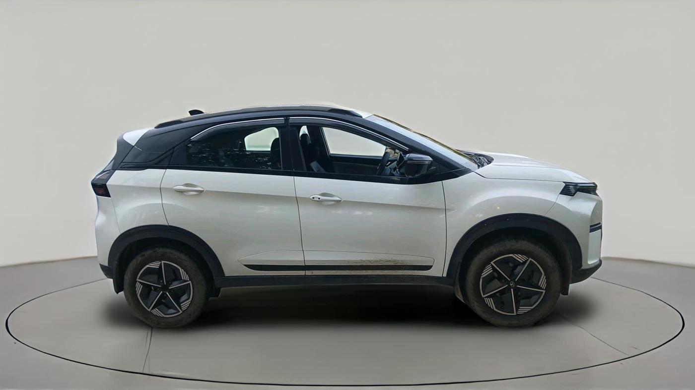 2024 Tata NEXON Creative Plus 1.2 iCNG, CNG, Manual, 41,357 km, exterior