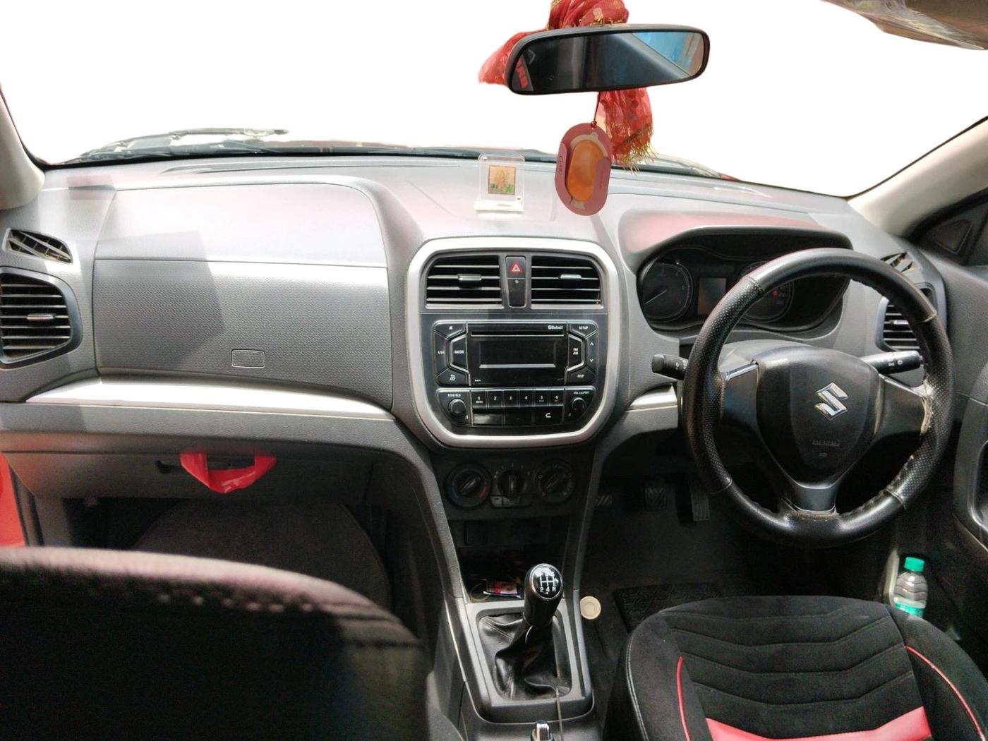 2016 Maruti Vitara Brezza VDI, Diesel, Manual, 1,29,053 km, interior