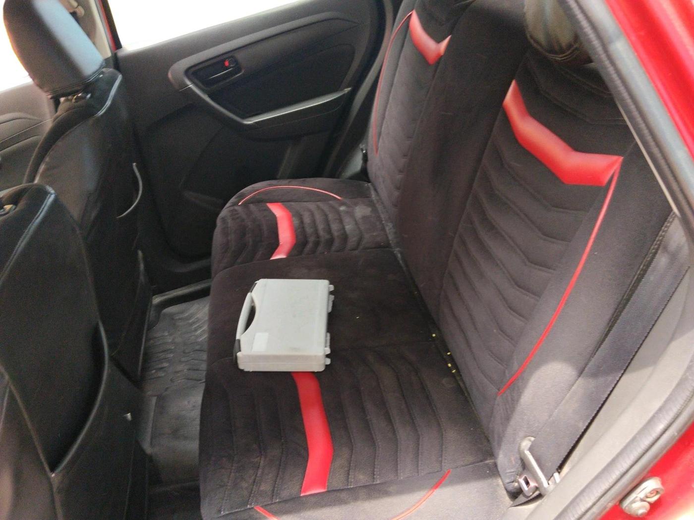 2016 Maruti Vitara Brezza VDI, Diesel, Manual, 1,29,053 km, interior